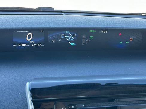 Used 2019 Toyota Mirai image 23