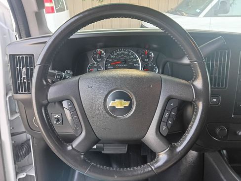 Used 2023 Chevrolet Express 3500 w/ Power Convenience Package RWD image 11