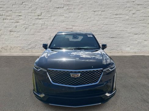 Certified 2025 Cadillac XT6 Premium Luxury image 8