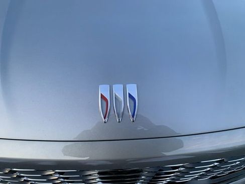 New 2026 Buick Enclave Avenir w/ Super Cruise Package image 10