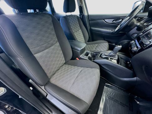 Used 2020 Nissan Rogue Sport SV w/ All-Weather Package image 15