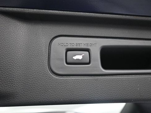 Certified 2024 Honda Pilot Touring image 25