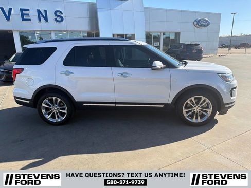 Used 2018 Ford Explorer Limited FWD image 3