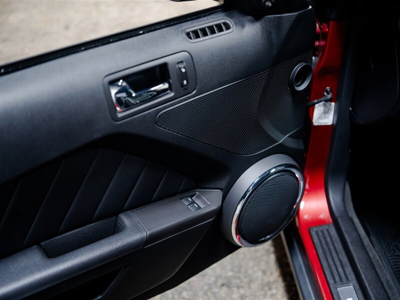 Used 2012 Ford Mustang Premium RWD image 22