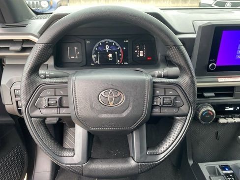 Used 2025 Toyota Tacoma SR image 18