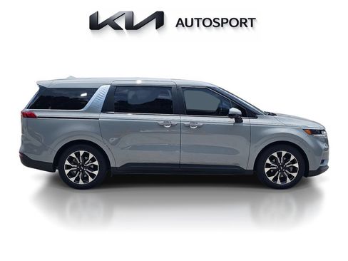 Certified 2024 Kia Carnival EX FWD image 7