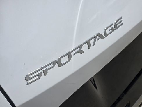New 2026 Kia Sportage SX FWD image 8