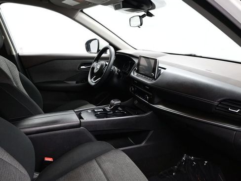 Used 2023 Nissan Rogue SV FWD image 11
