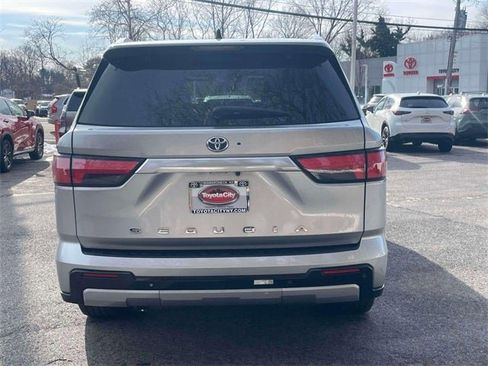 Used 2023 Toyota Sequoia Capstone image 7