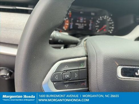 Used 2024 Jeep Compass Latitude AWD/4WD image 15