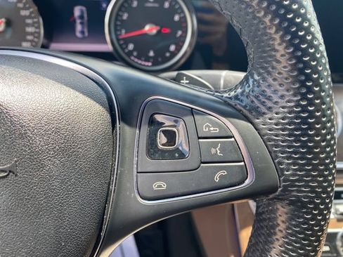 Used 2018 Mercedes-Benz E 300 image 21