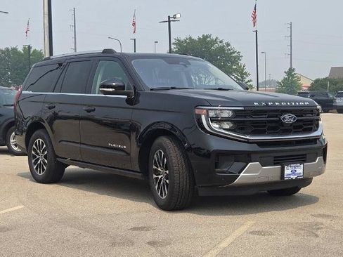 Certified 2025 Ford Expedition Platinum AWD/4WD image 5
