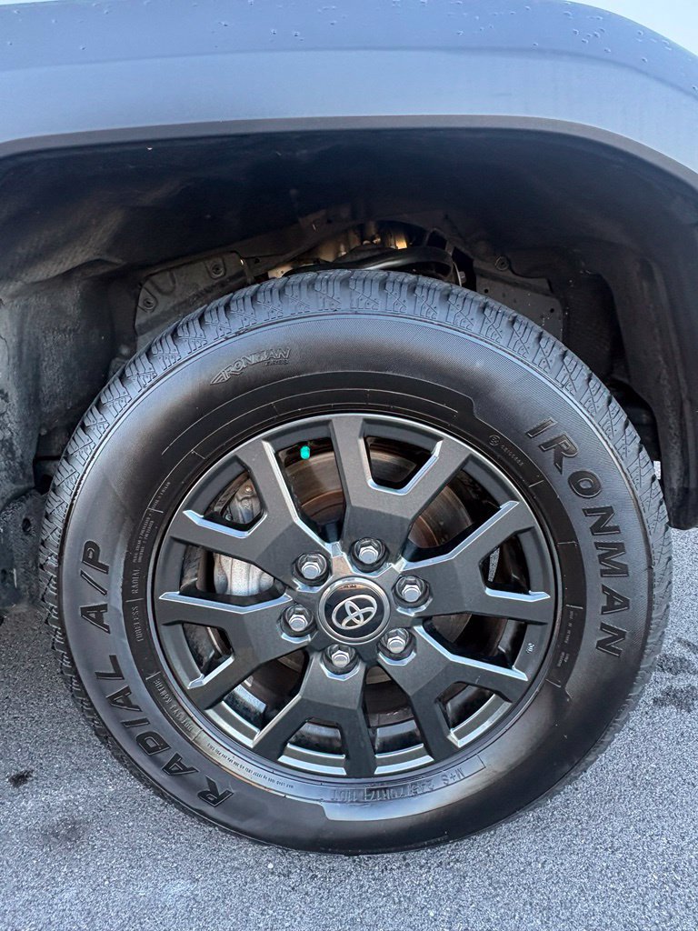 Used 2025 Toyota 4Runner SR5 AWD/4WD image 8