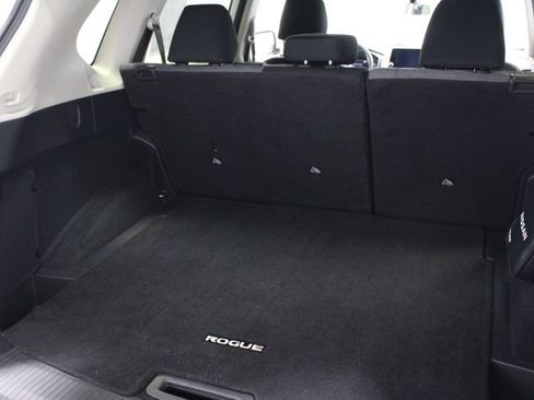Used 2023 Nissan Rogue SV FWD image 15