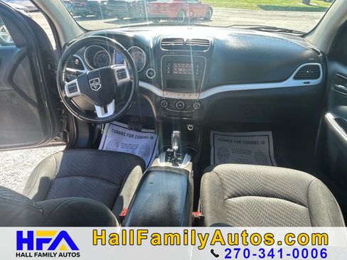 Used 2016 Dodge Journey SE w/ Flexible Seating Group FWD image 16
