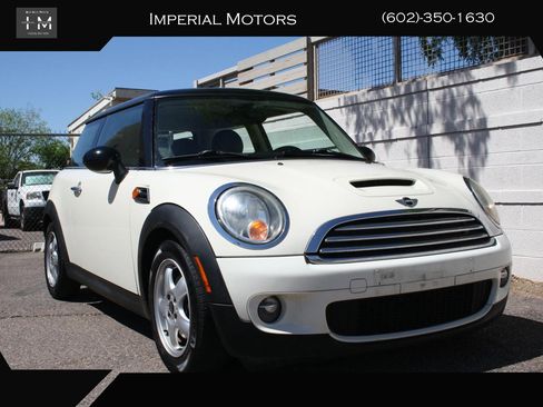 Used 2011 MINI Cooper Hardtop FWD image 1