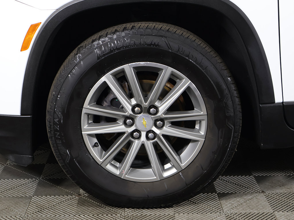 Used 2023 Chevrolet Traverse LT AWD/4WD image 22