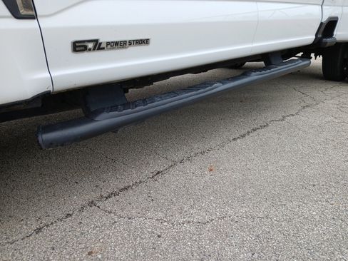 Used 2023 Ford F350 XLT image 32