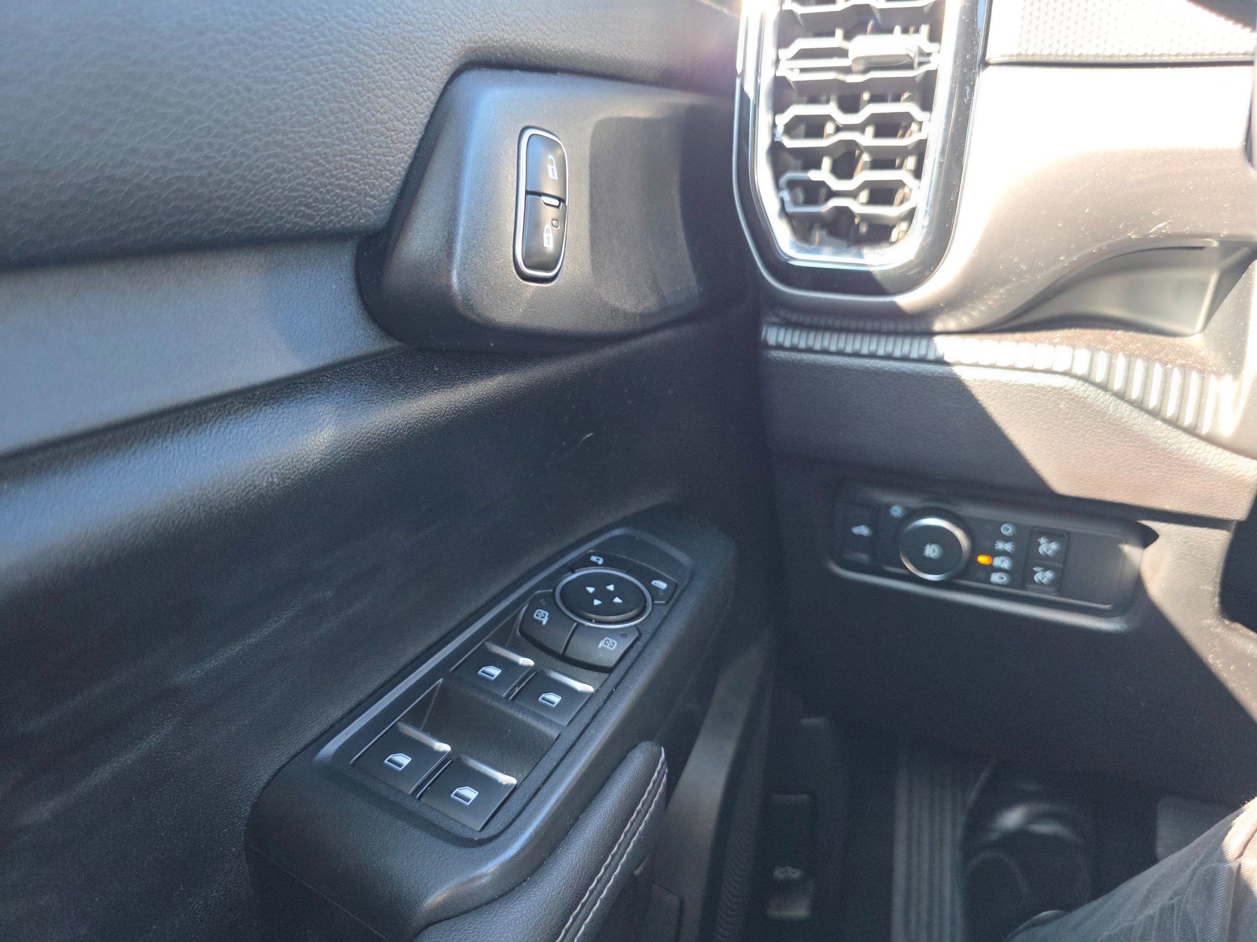 Used 2024 Ford Ranger XLT w/ Trailer Tow Package AWD/4WD image 19