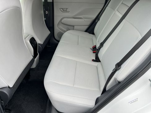 Used 2025 Hyundai Kona SEL image 27