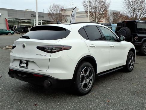 New 2025 Alfa Romeo Stelvio Sprint w/ Convenience Package AWD/4WD image 18