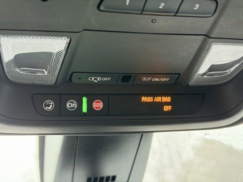 Used 2019 Chevrolet Blazer Premier w/ Driver Confidence II Package image 18