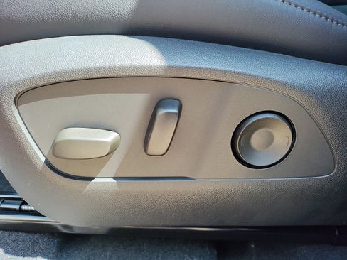 New 2025 GMC Acadia Elevation w/ Elevation Premium Package image 8