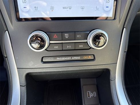 Used 2022 Ford Edge SEL w/ Convenience Package image 21