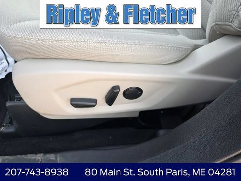 Used 2019 Ford Explorer XLT w/ Equipment Group 201A AWD/4WD image 12