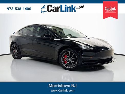 Used 2020 Tesla Model 3 Standard Range Plus image 1