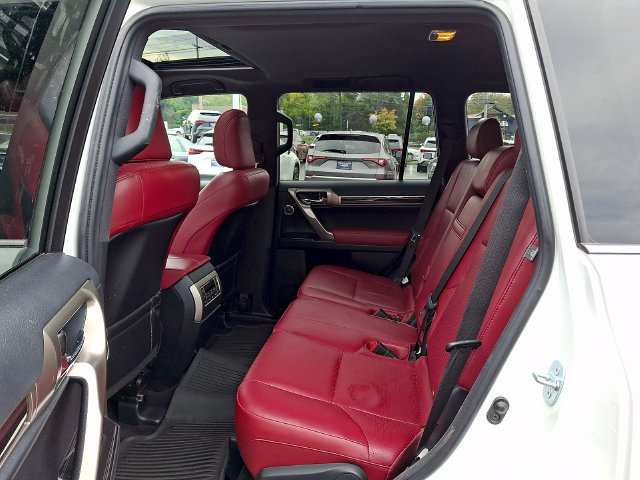 Used 2021 Lexus GX 460 Luxury w/ Accessory Package AWD/4WD image 10