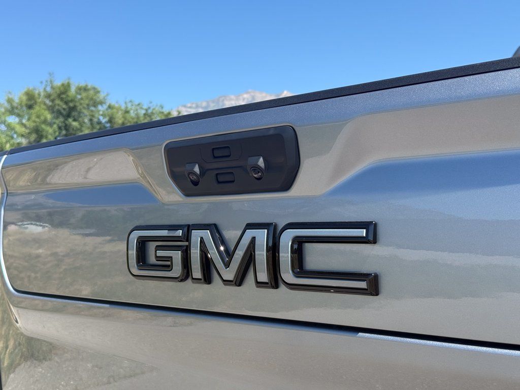 Used 2026 GMC Sierra 3500 Denali Ultimate AWD/4WD image 15