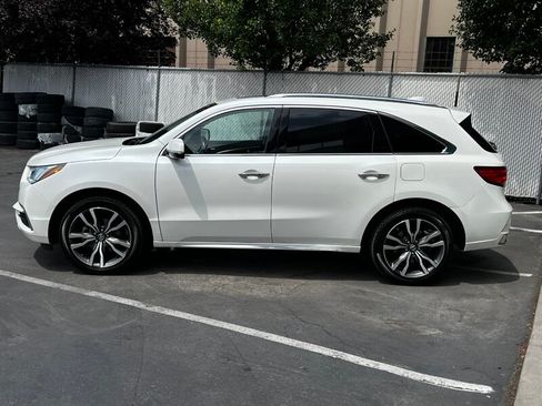 Used 2019 Acura MDX SH-AWD w/ Advance Package image 4