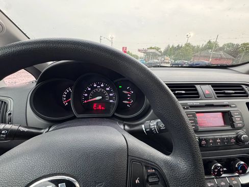 Used 2014 Kia Rio EX FWD image 11