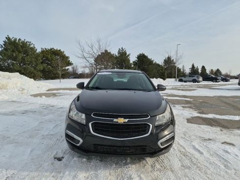 Used 2016 Chevrolet Cruze LT w/ Technology Package image 2