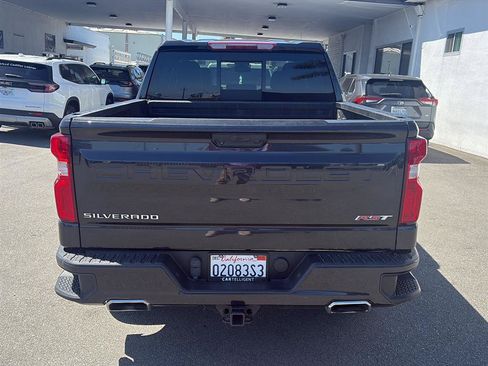 Used 2023 Chevrolet Silverado 1500 RST w/ Convenience Package II AWD/4WD image 4