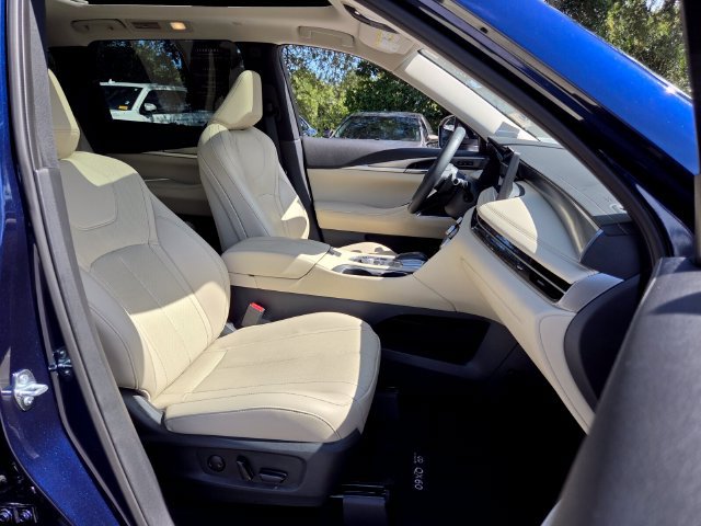 Used 2025 INFINITI QX60 Luxe w/ Vision Package FWD image 24