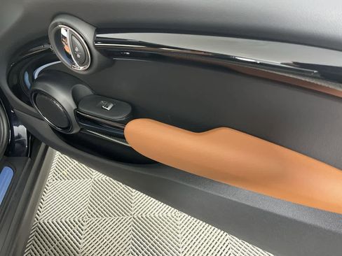 Certified 2024 MINI Cooper S image 17