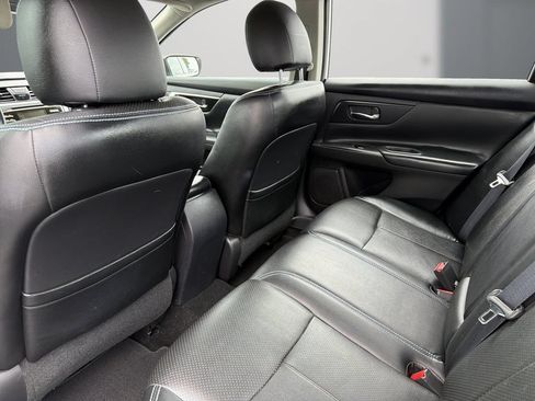 Used 2016 Nissan Altima 2.5 S w/ Power Driver Seat Package FWD image 12