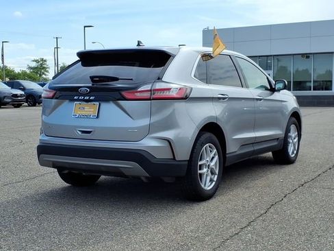 Certified 2023 Ford Edge SEL w/ Convenience Package AWD/4WD image 6