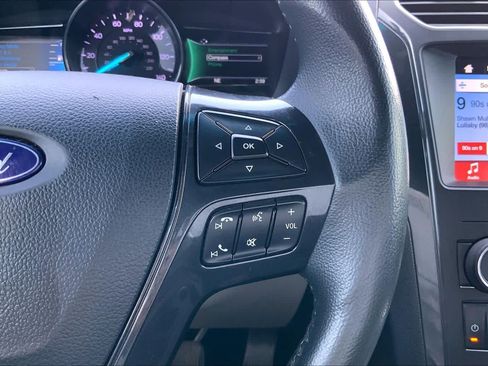 Used 2019 Ford Explorer XLT w/ Equipment Group 201A FWD image 25