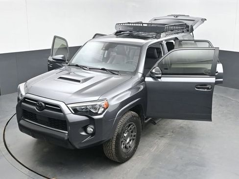 Used 2020 Toyota 4Runner Venture w/ Moonroof Package image 51
