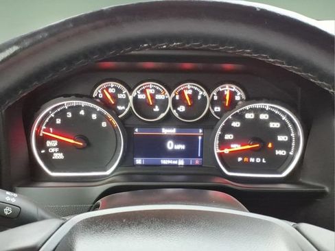 Used 2022 Chevrolet Silverado 1500 LT AWD/4WD image 25