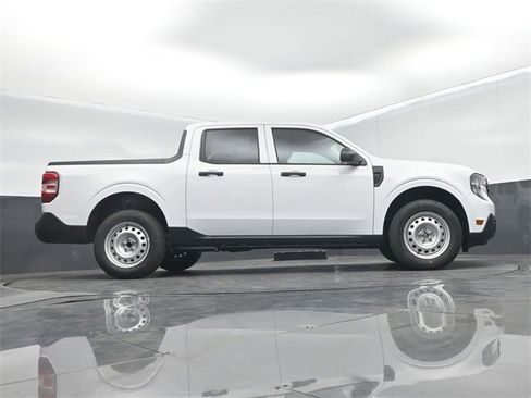 New 2026 Ford Maverick XL image 45