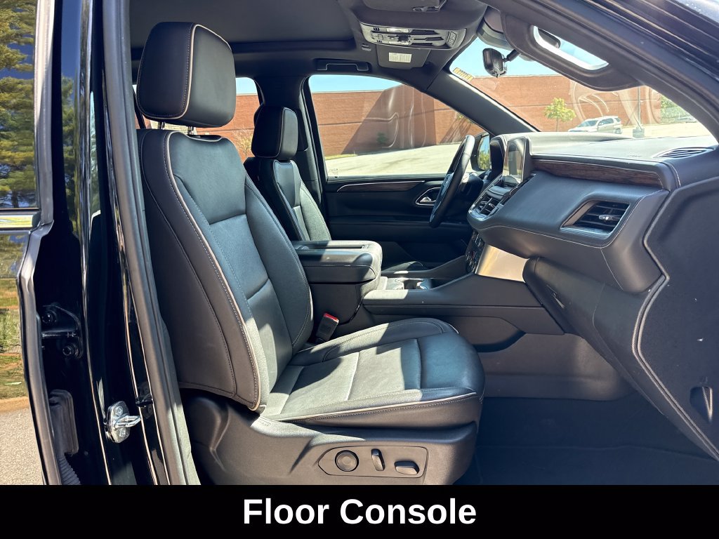 Used 2024 Chevrolet Tahoe Premier w/ Premium Package 2 AWD/4WD image 35