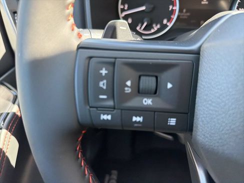 Used 2026 Nissan Rogue SV AWD/4WD image 24