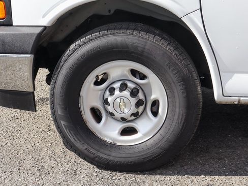 Used 2022 Chevrolet Express 2500 w/ Communications Package image 36