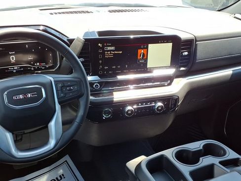 Used 2024 GMC Sierra 1500 Elevation AWD/4WD image 7