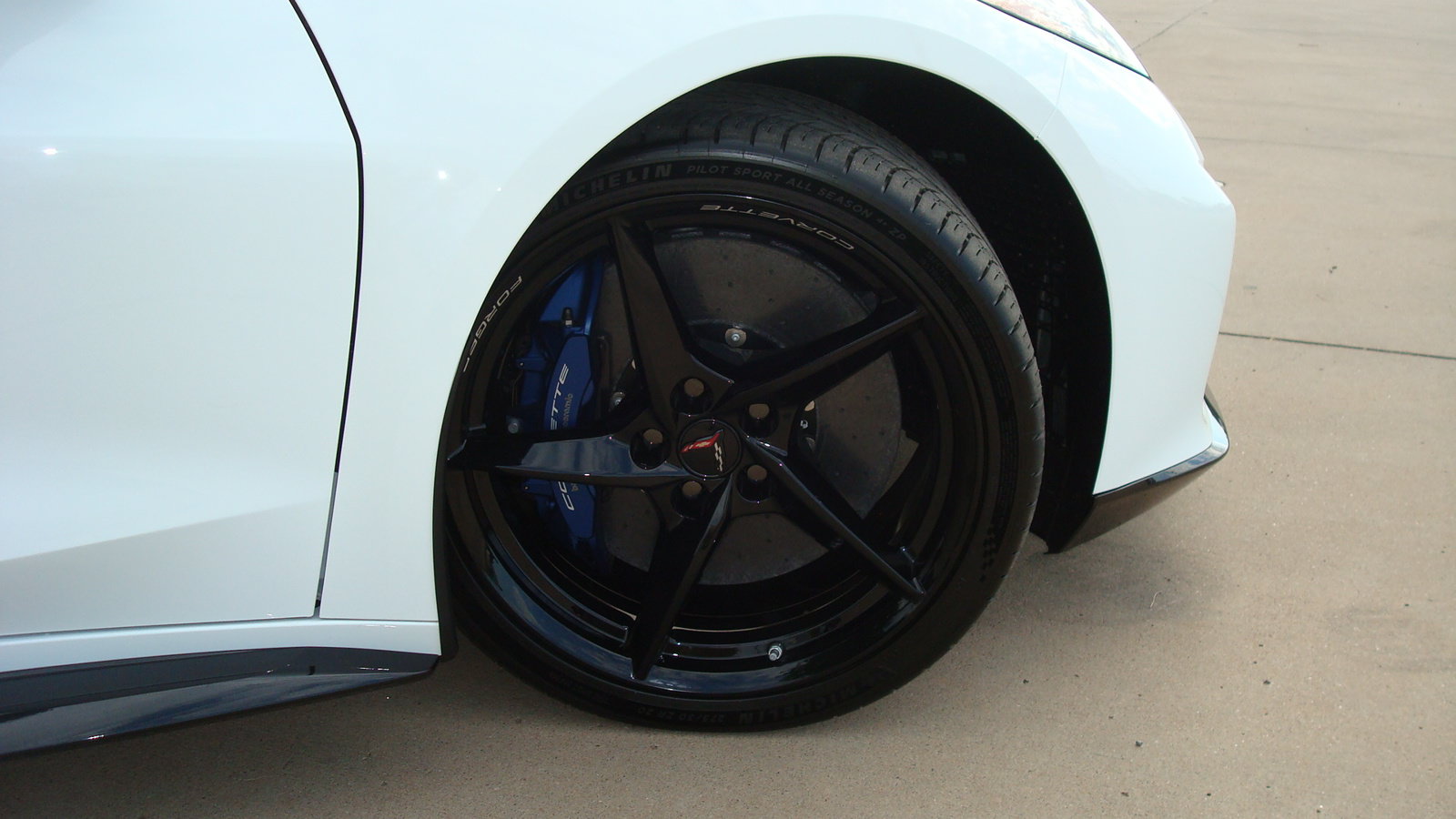 New 2026 Chevrolet Corvette E-Ray AWD/4WD image 21