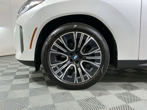 Certified 2025 BMW X3 xDrive30i w/ Premium Package AWD/4WD image 32